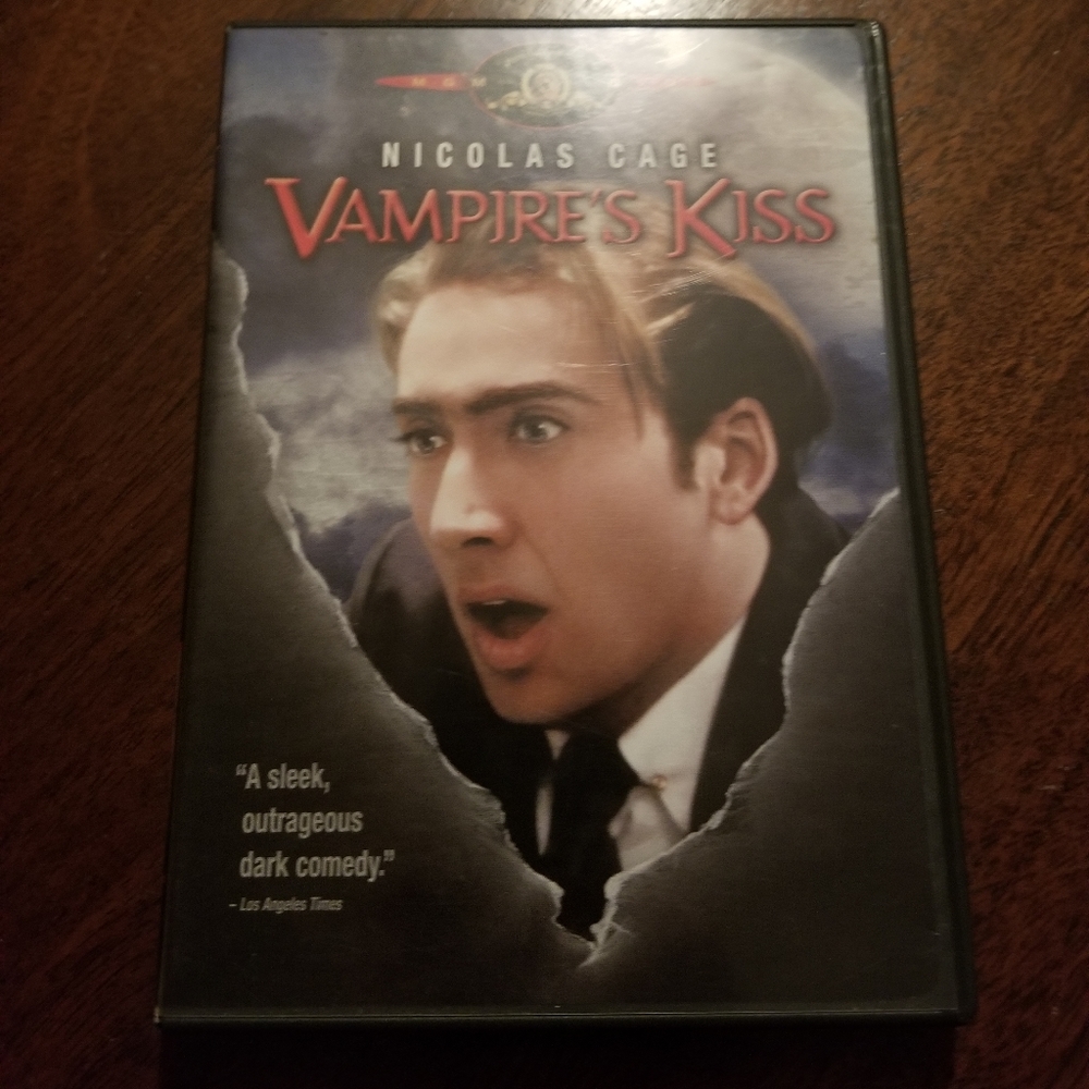 🍭Vampire's Kiss DVD